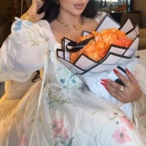 Meet your Posher, Nouha